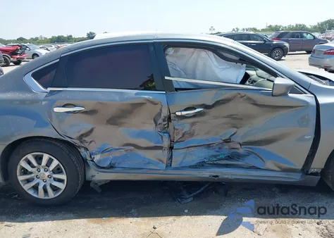 2014 Nissan Altima 2.5 S z USA, uszkodzony, nr VIN 1N4AL3APXEN384961